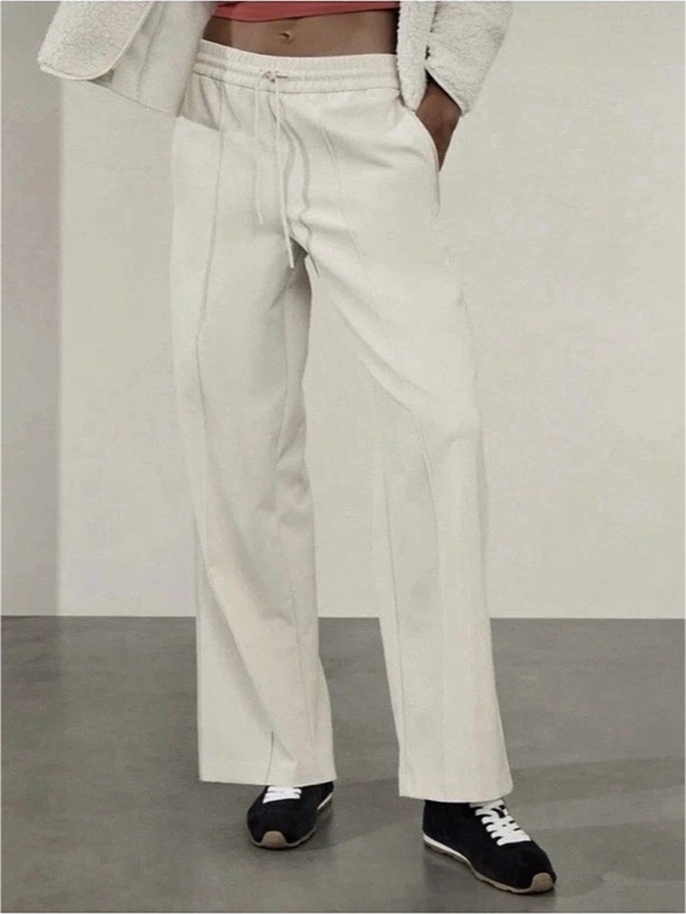 Athleta Endeavor Wide Leg Pant in bone/ off white/ cream. Size Large NWT